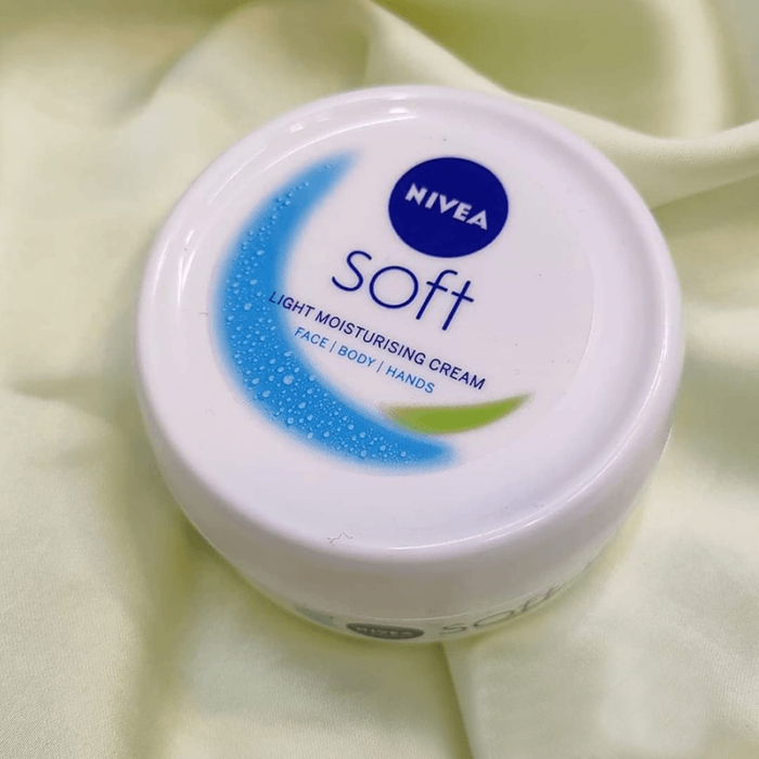 Nivea Soft Light Moisturising Cream
