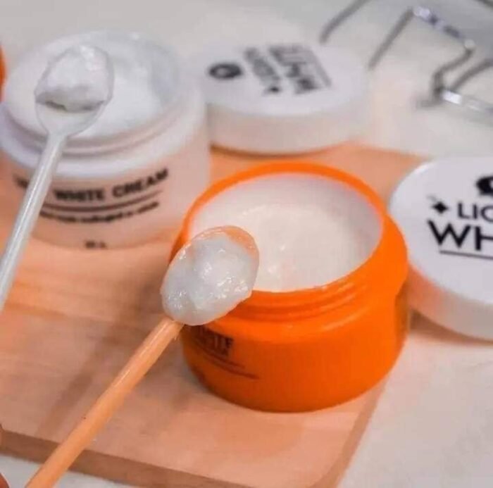 Light White Body Cream Set